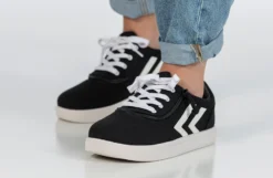 Black/White BILLY CS Sneaker Low Tops -Cheap BILLY Store BK22343 002 studio standing 2 940x614 f33aee1b ac4d 49b4 90d8 1e4e0754587e
