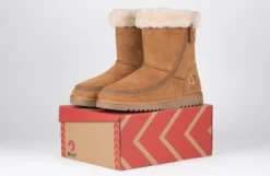 Women's Chestnut BILLY Cozy Boots -Cheap BILLY Store BW22304 250 studio 1 940x614 486a7c7d c501 4fae 8e6e 8fe7cdf48264